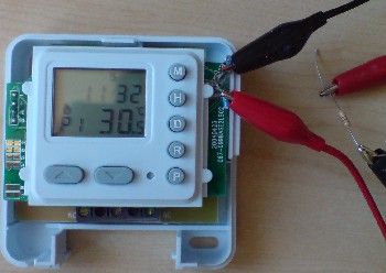 Replace thermistor with resistor in a thermostat