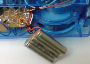 Removing the NiMH rechargeable batteries from the Freeplay EyeMax