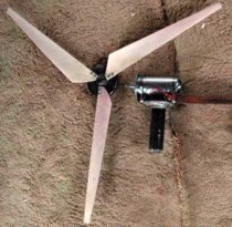 Three blade wind turbine blade design