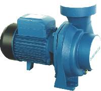 Small centrifugal water pump